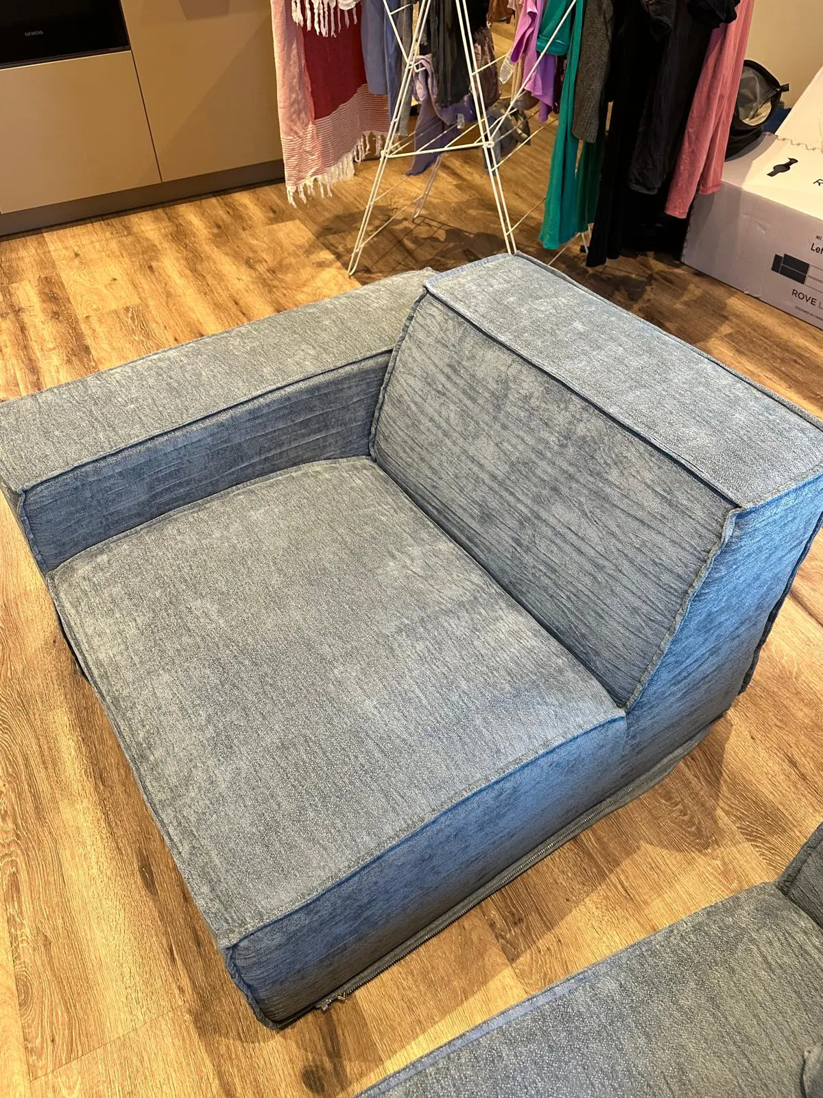 ✨ Rove Concepts Right-Arm Modular Lounge Chair – Light Blue – Unused Condition ✨