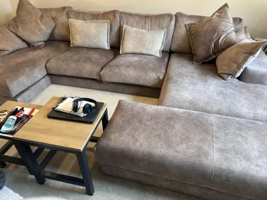 Dfs 4-6 seater sofa with bench and 4 scatters cushions as well as guardsman protection