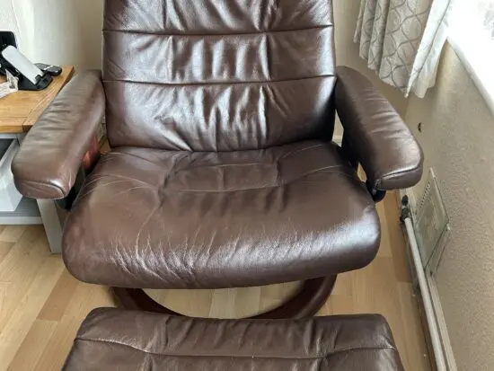 Stressless Opal classic recliner and footstool