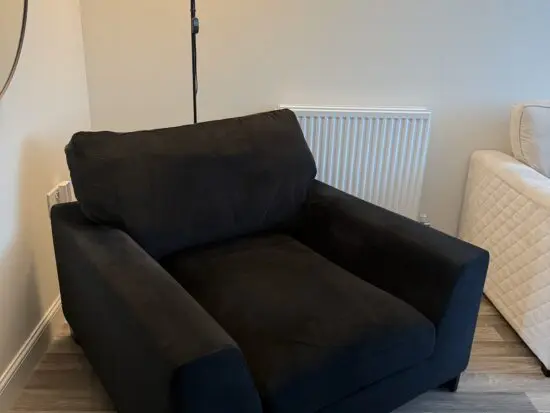 DFS Black Euphoria Velvet Armchair