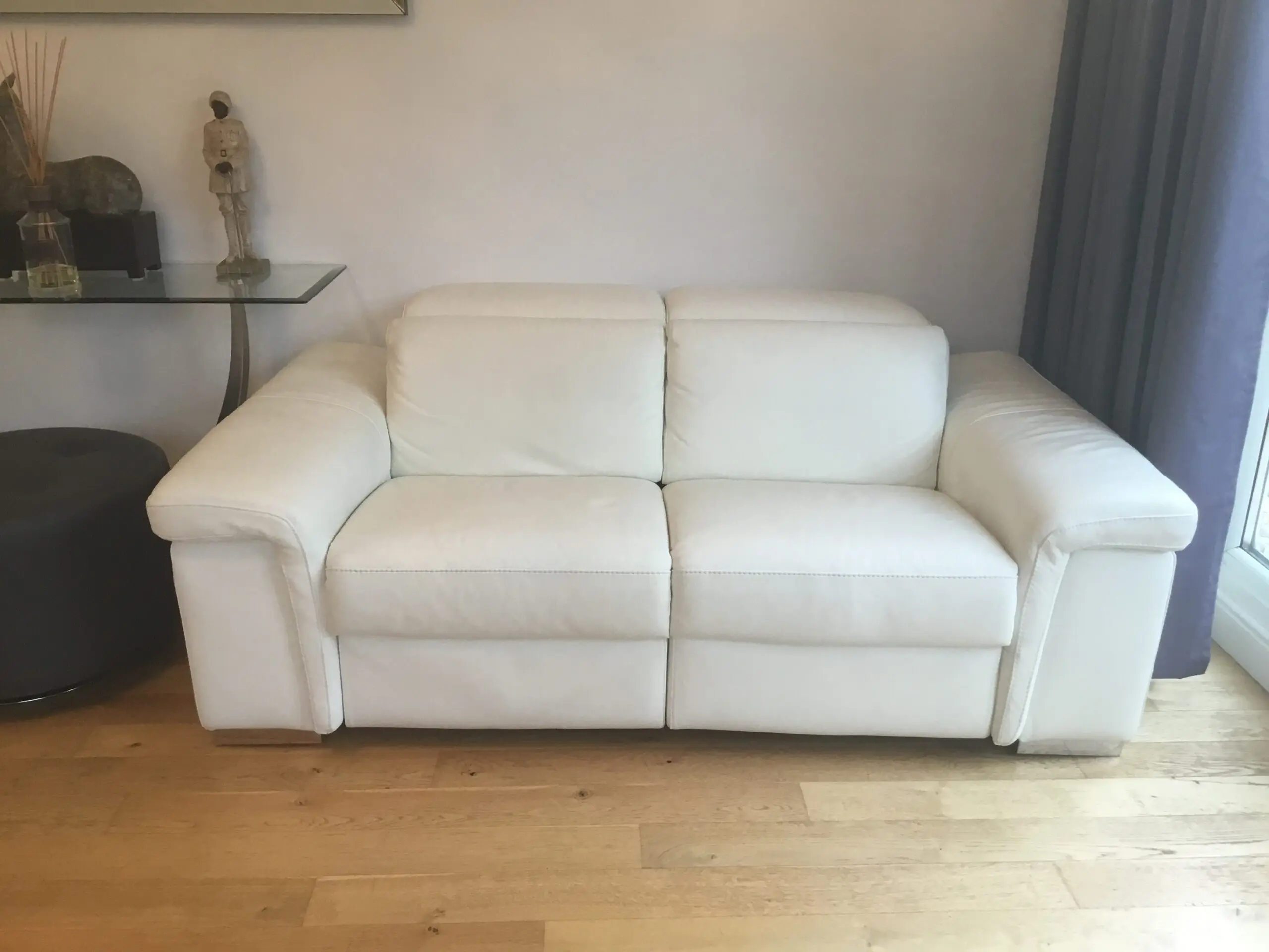 Furniture Village Moviemento White Italian 2.5 Leather Grain Sofa