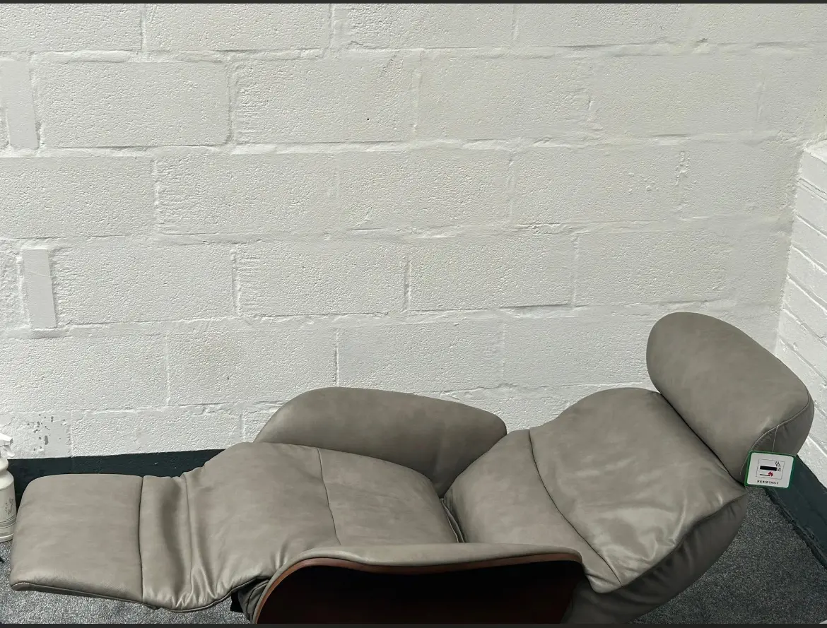 DFS Hadria power heat & massage recliner chair