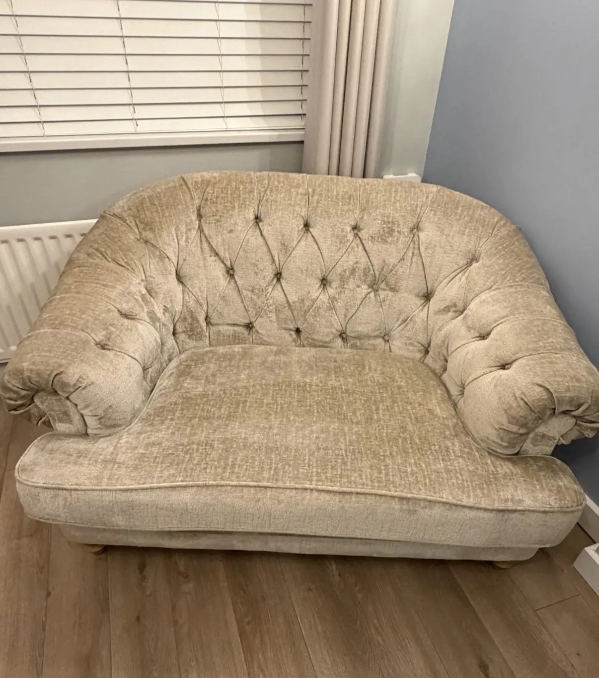 Next Gosford Il Firmer Sit Snuggle Chair