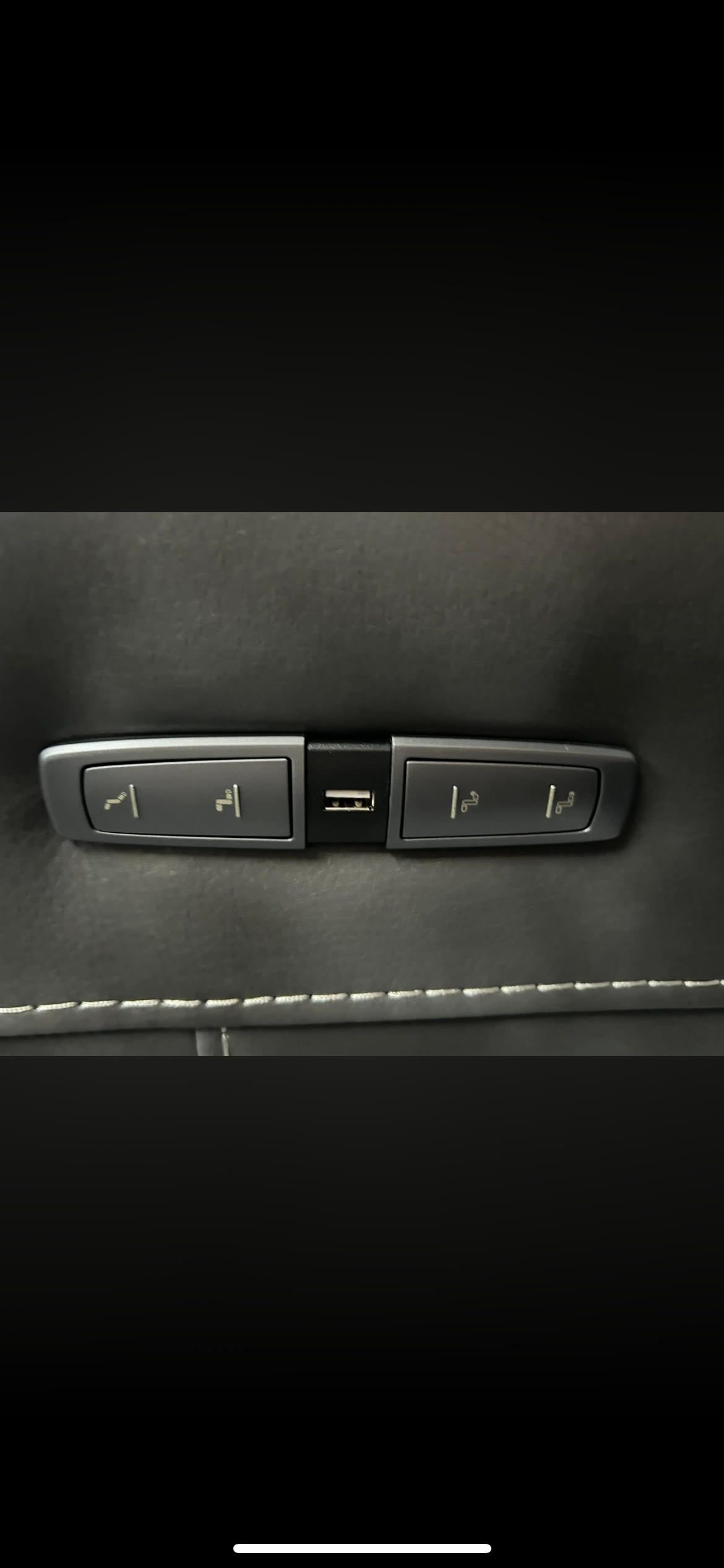 DFS Evander 2 seater power recliner and 2 power recliner chairs