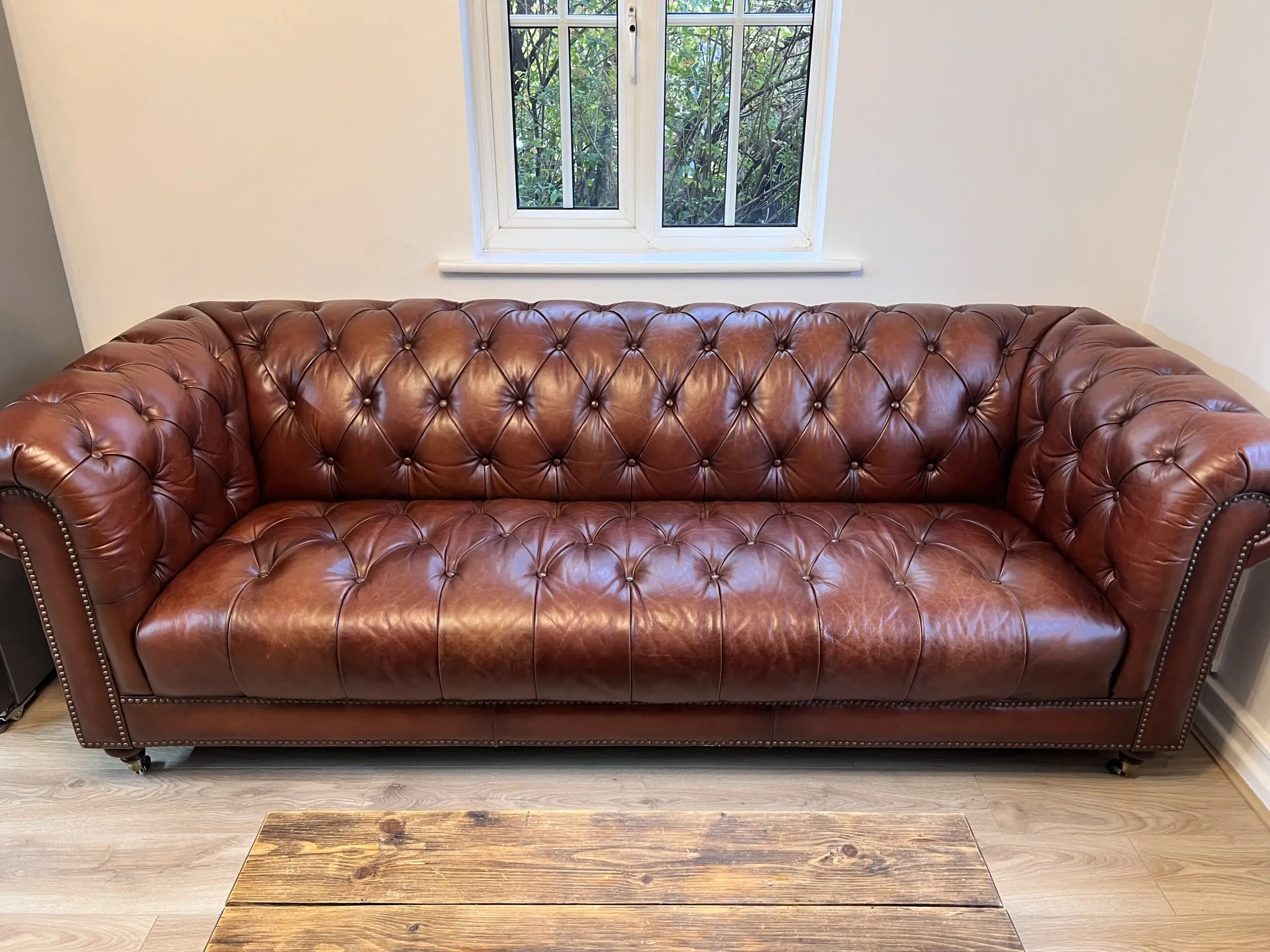 Balmoral Vintage Tabac Leather 4-Seater Sofa – Housing Units