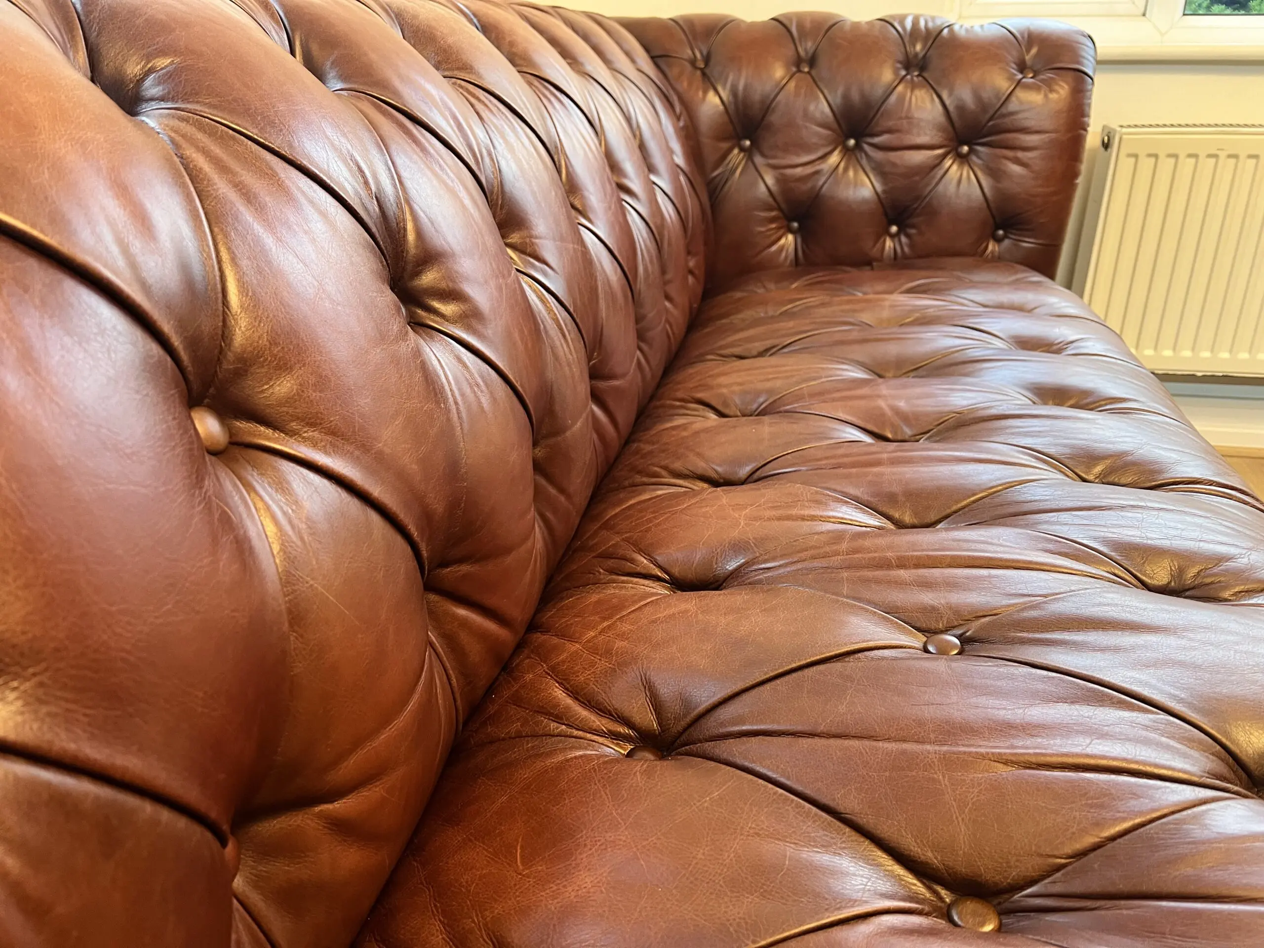 Balmoral Vintage Tabac Leather 4-Seater Sofa – Housing Units