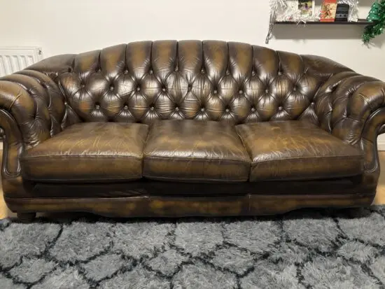 Thomas Lloyd Chesterfield Style 3 Seater With 2 Armchairs And Foot Stool