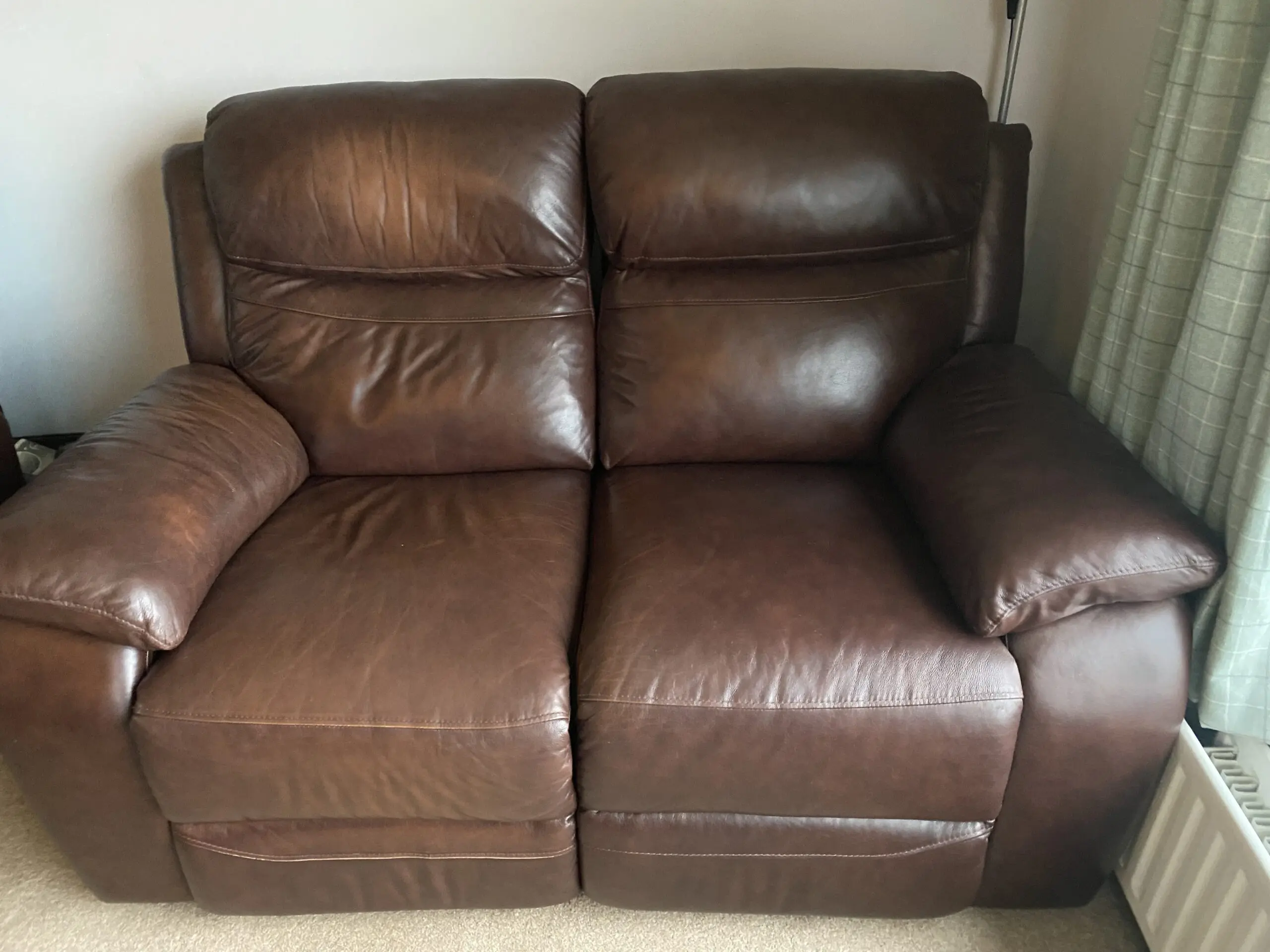 Brown leather 2 seater recliner
