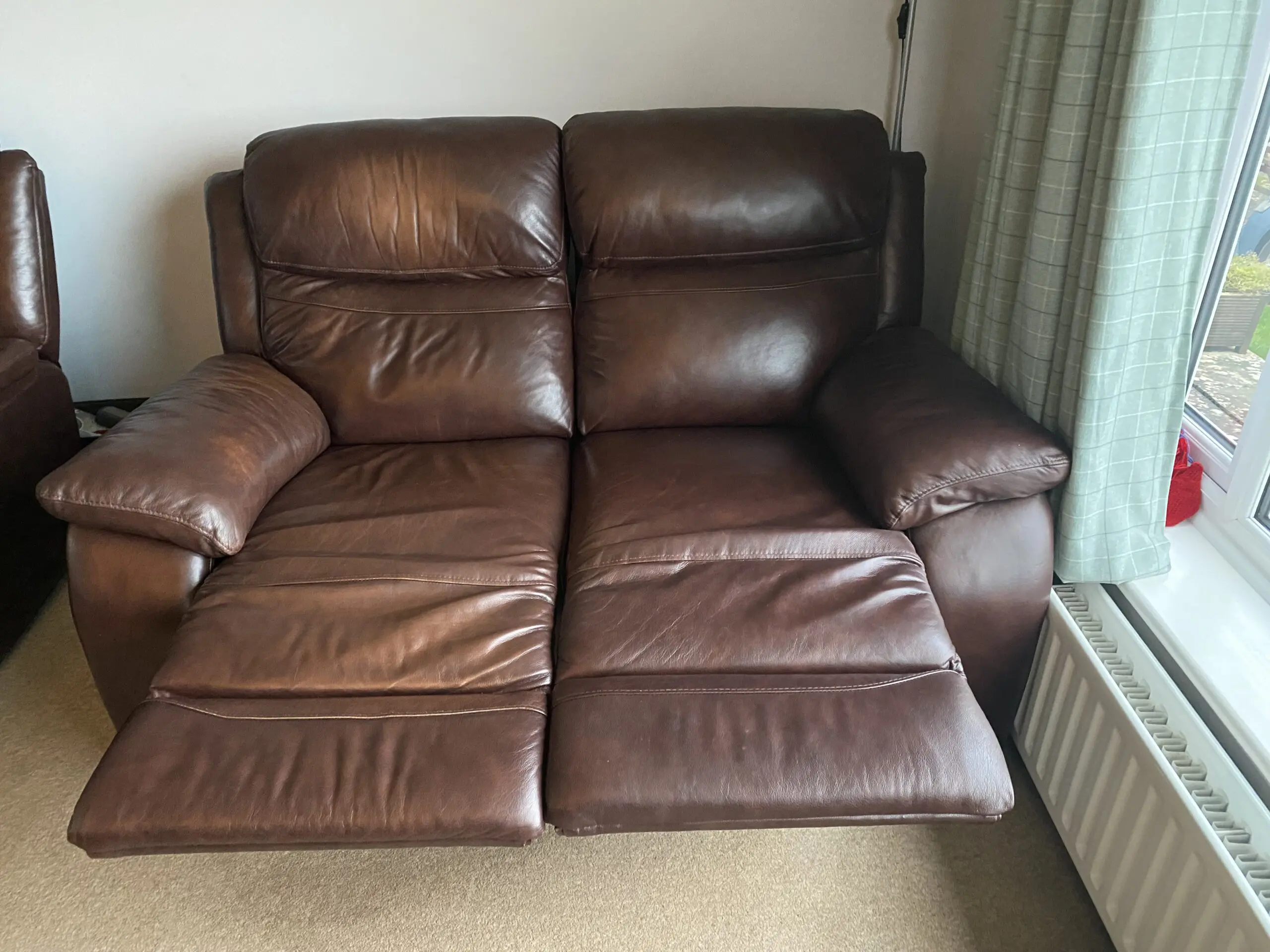 Brown leather 2 seater recliner