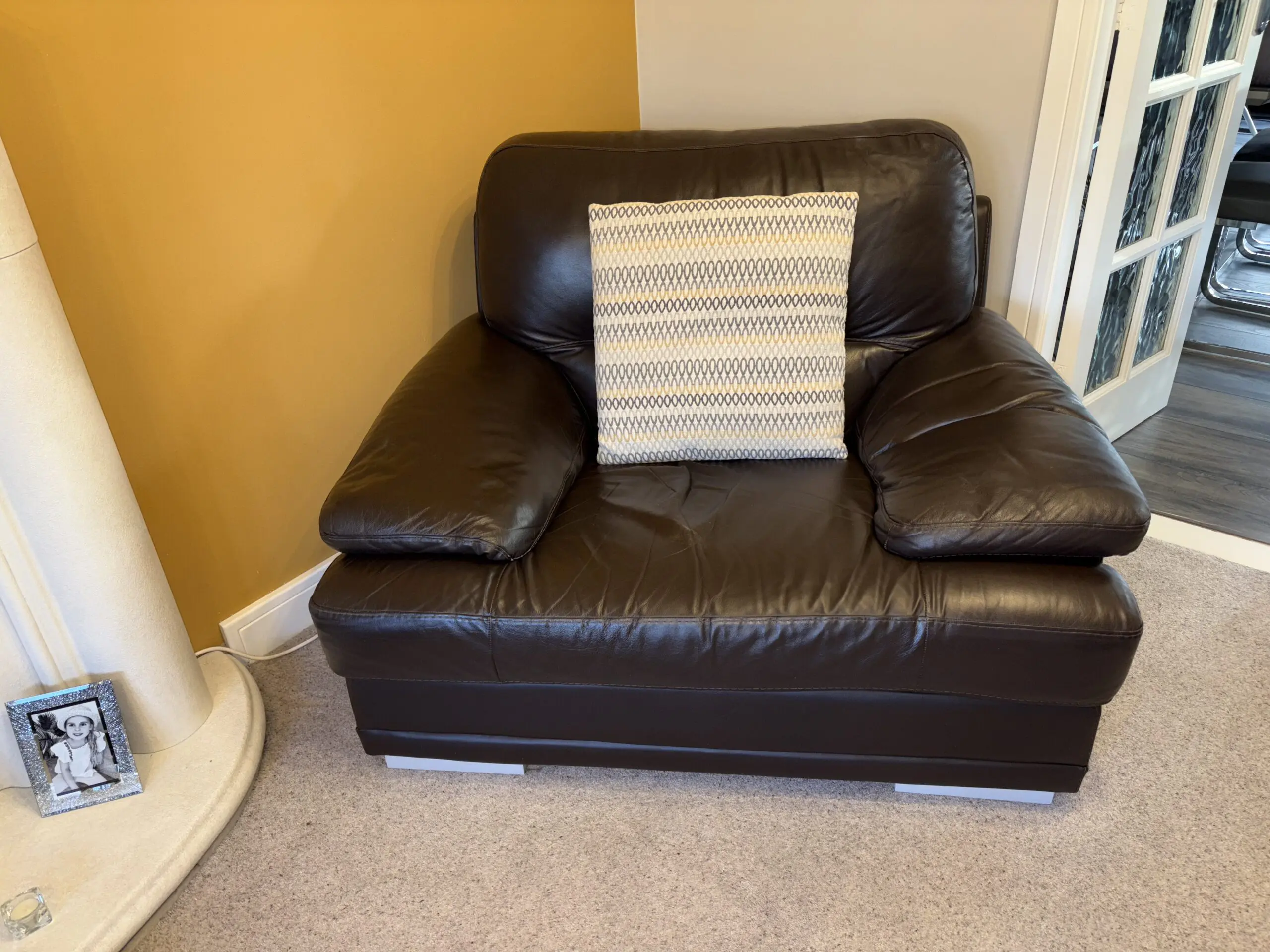DFS 3 piece Leather Suite.