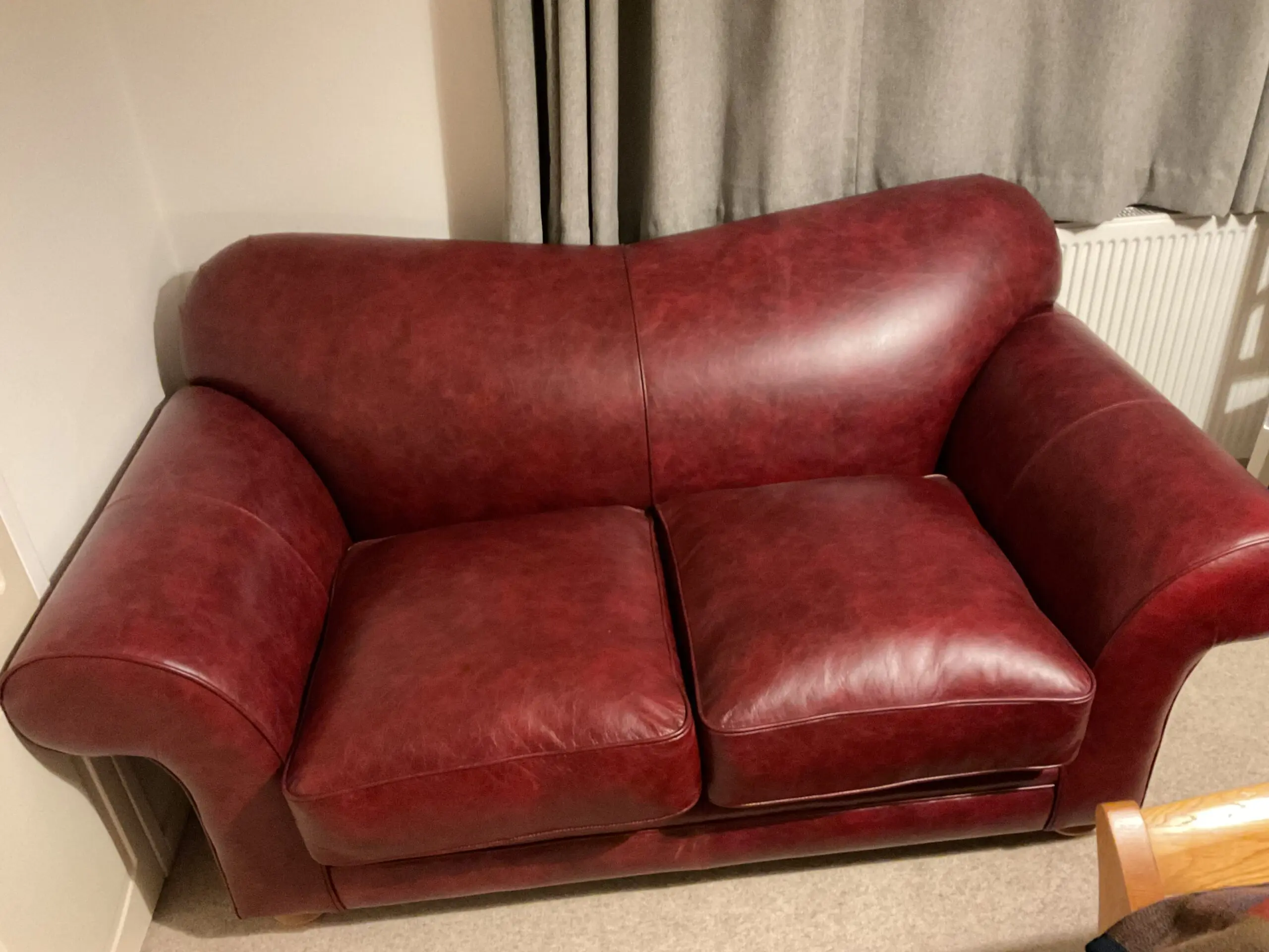 The Chesterfield Company “St David” Curved Back 2 Seater Red Leather Settee