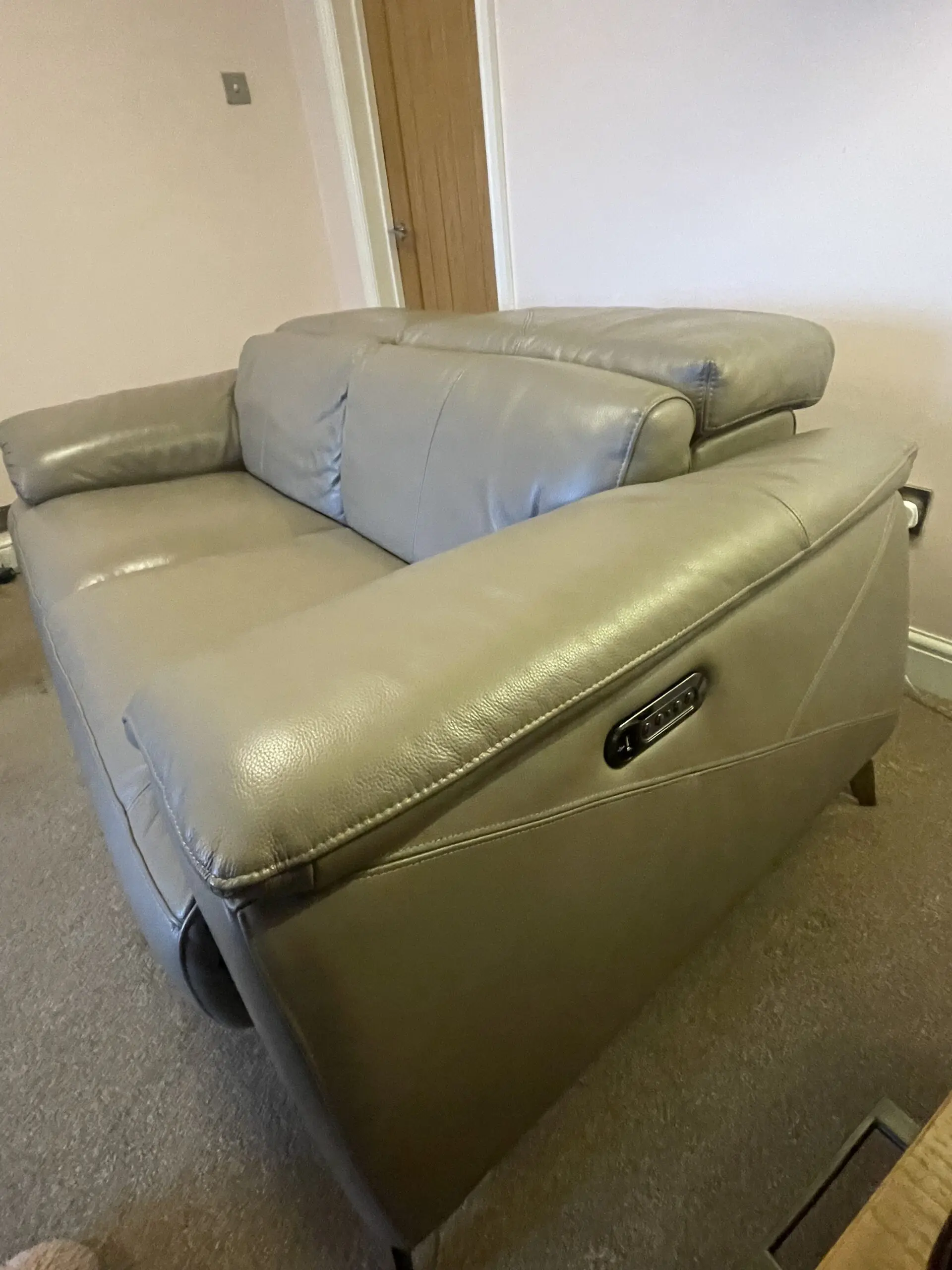 DFS Caldo Power Sofa Granite leather two two seater sofas excellent condition no rips or tears.