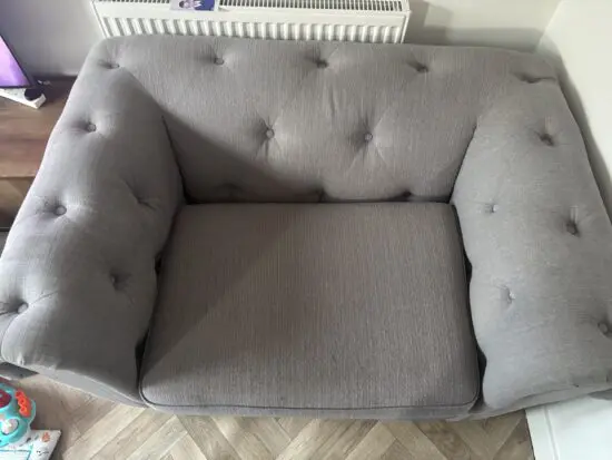 2 seater chesterfield chair