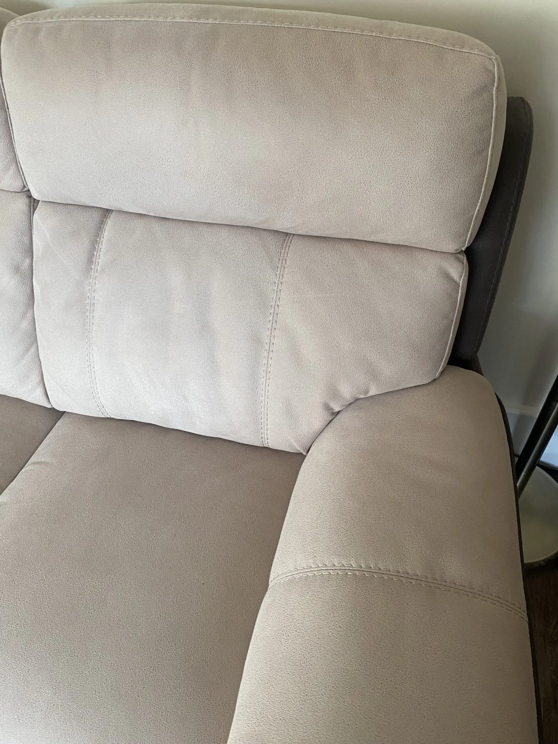 2 luxury electric Power recliner sofas (Emery 2s) with usb charging ports