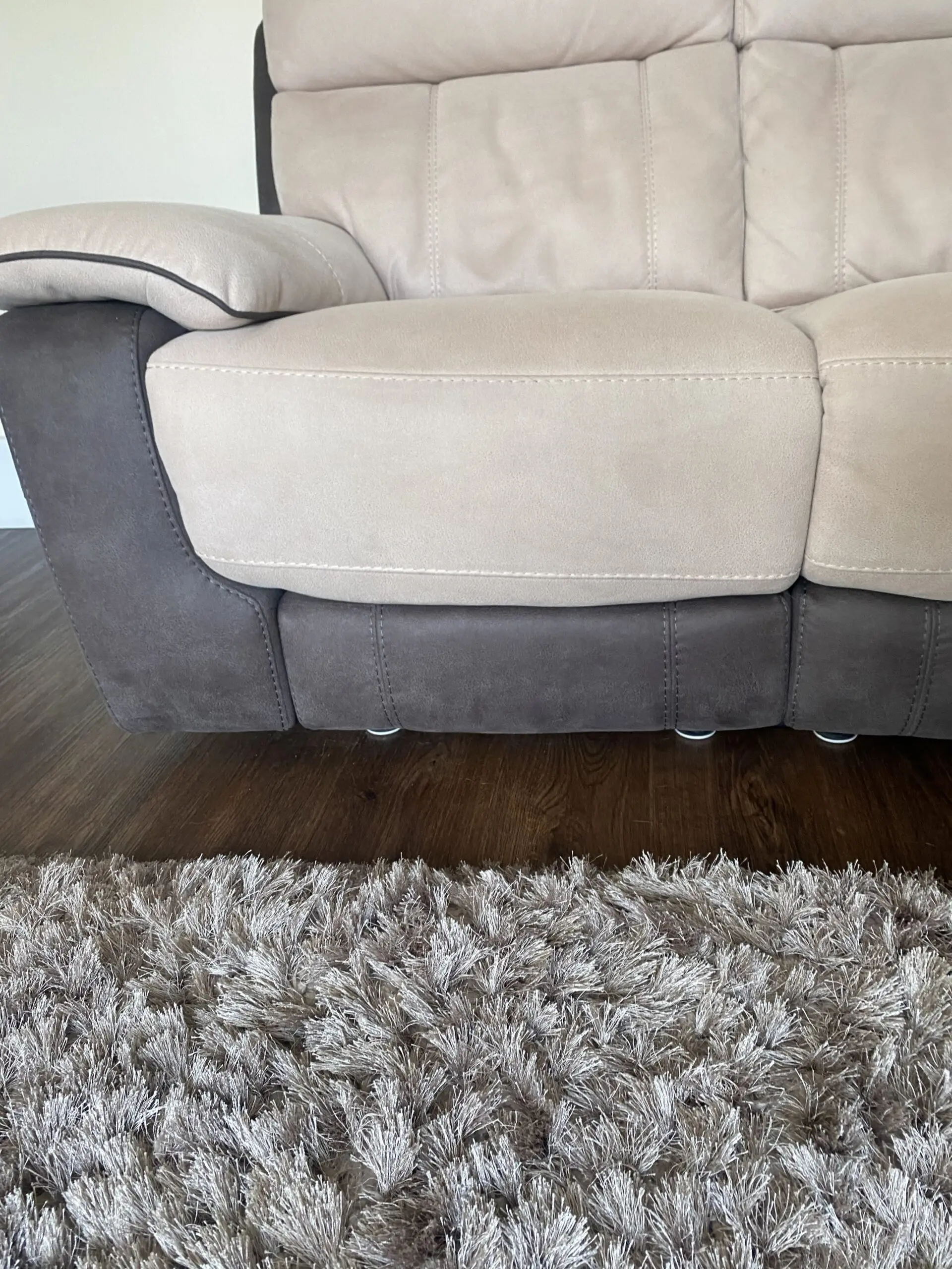 2 luxury electric Power recliner sofas (Emery 2s) with usb charging ports