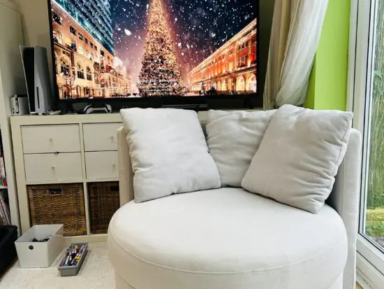 Pottery barn round rotating sofa (chair)