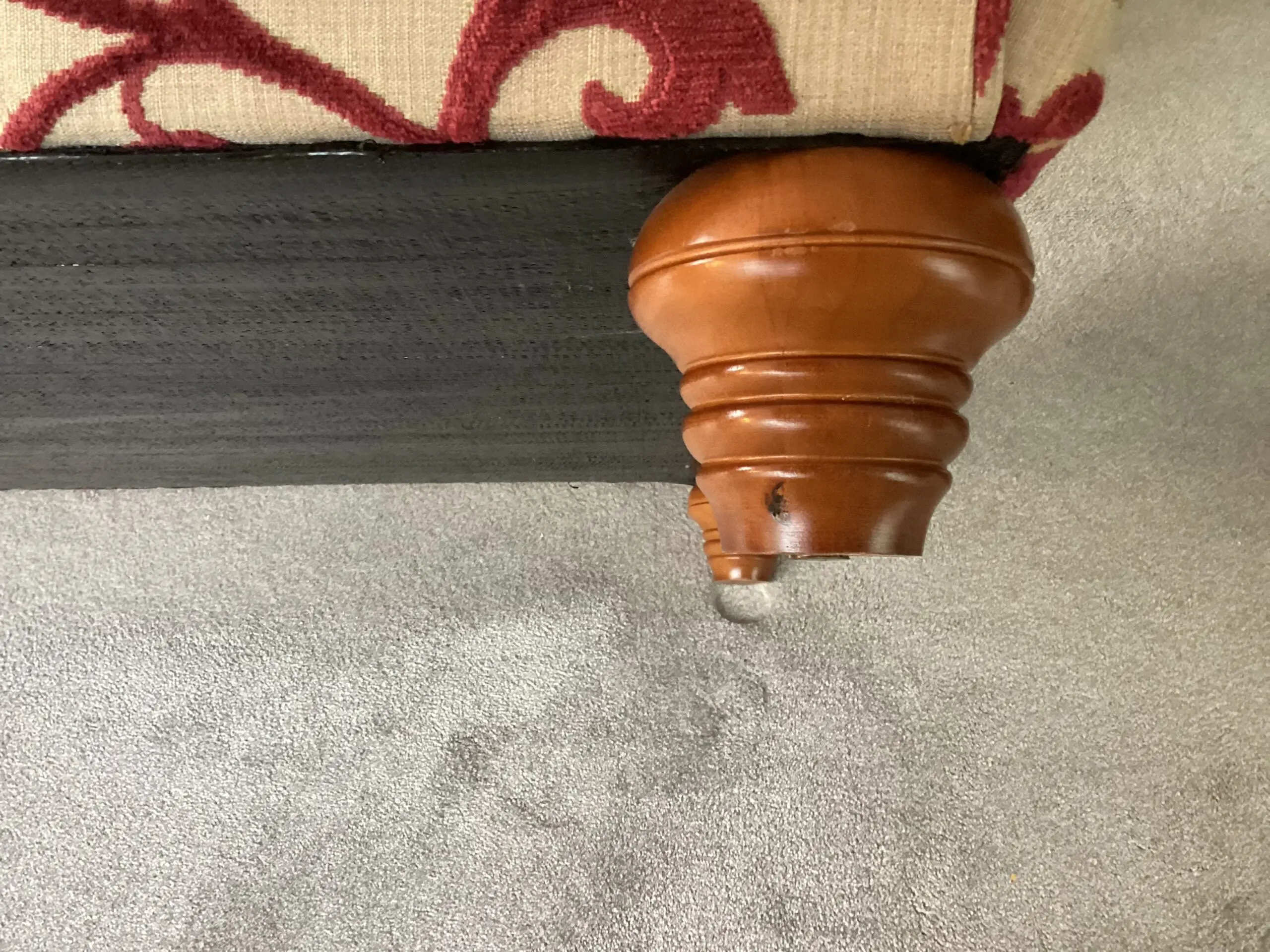 Derwent Hand Crafted Upholstery .