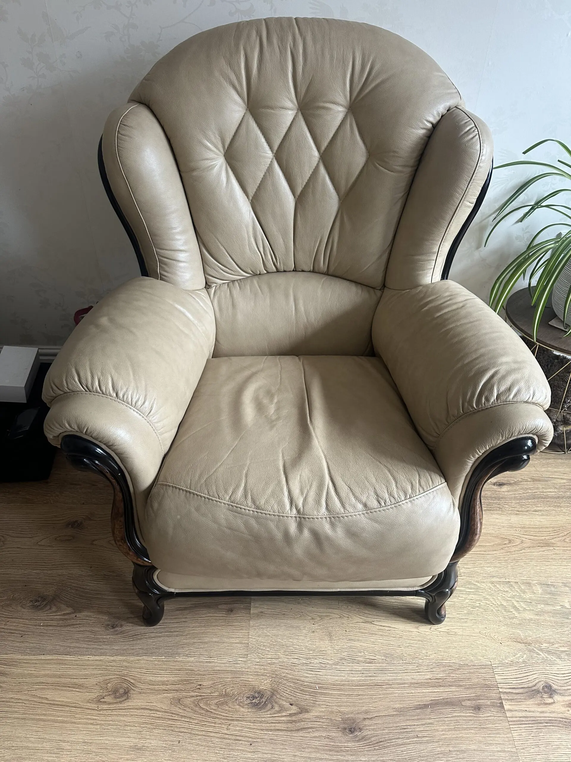 Italian leather well looked after sofa & chairs