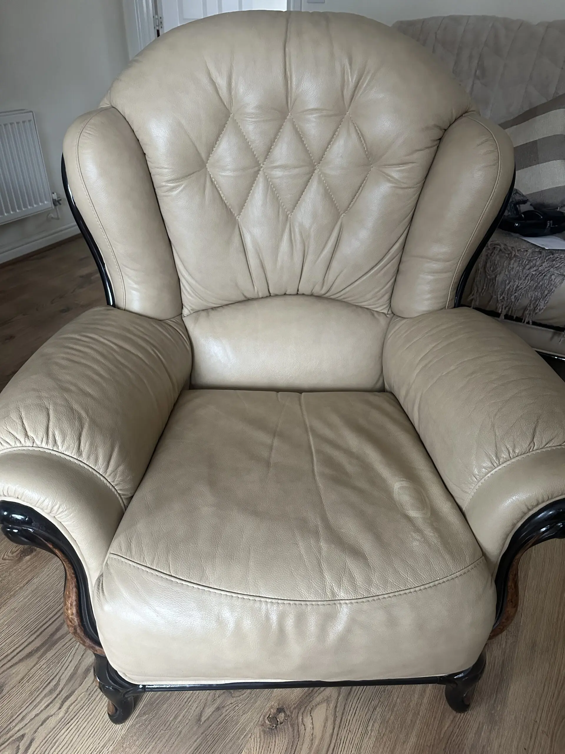 Italian leather well looked after sofa & chairs