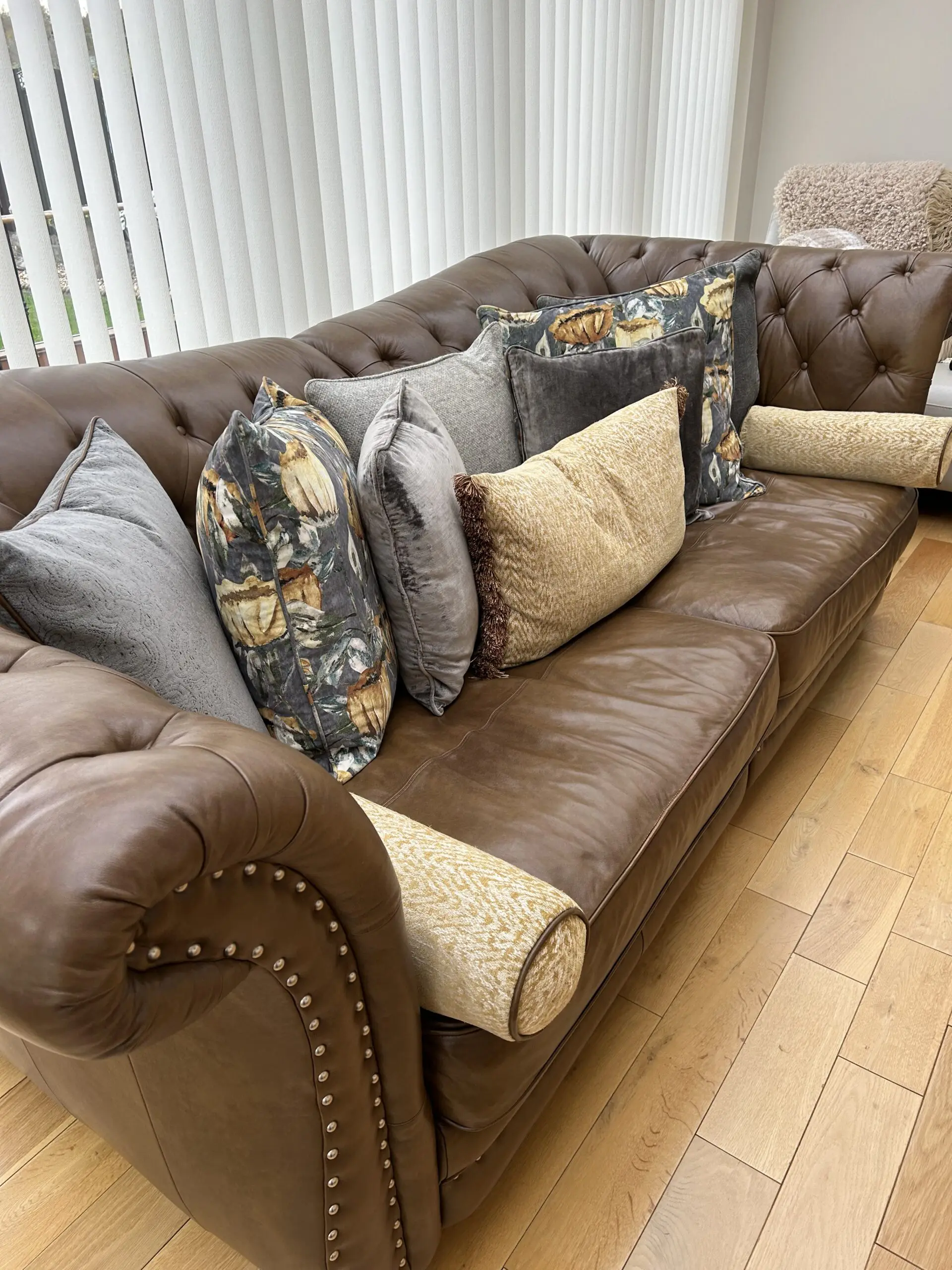 Chesterfield style 4 setter sofa