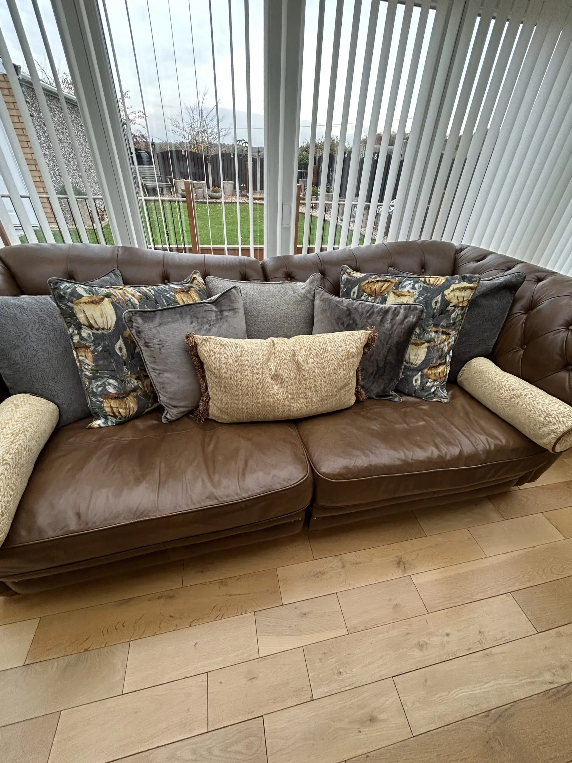 Chesterfield style 4 setter sofa