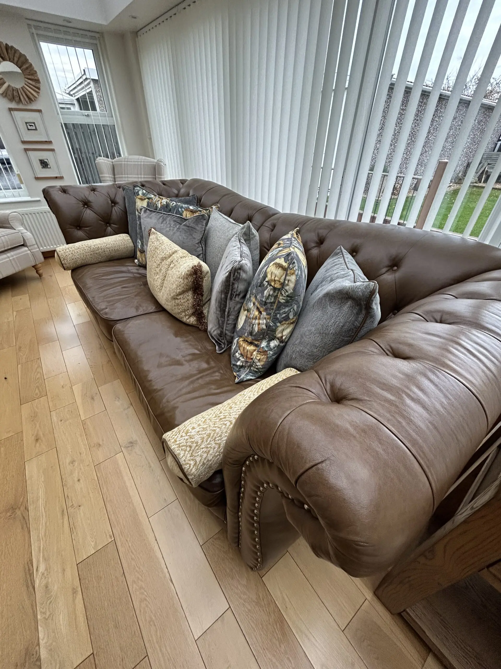Chesterfield style 4 setter sofa