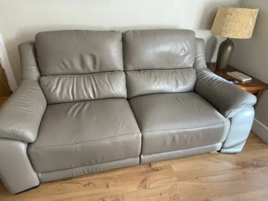 Leather 3 seater power recliner and matching 2 seater sofa