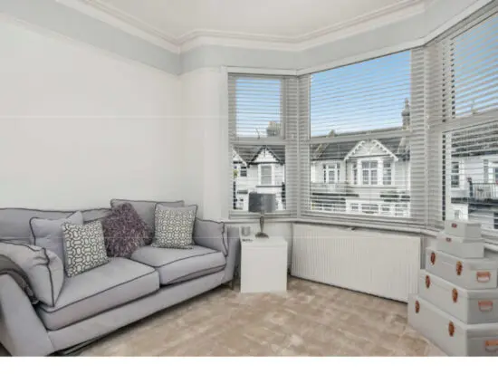 2 seater sofa & cuddle chair