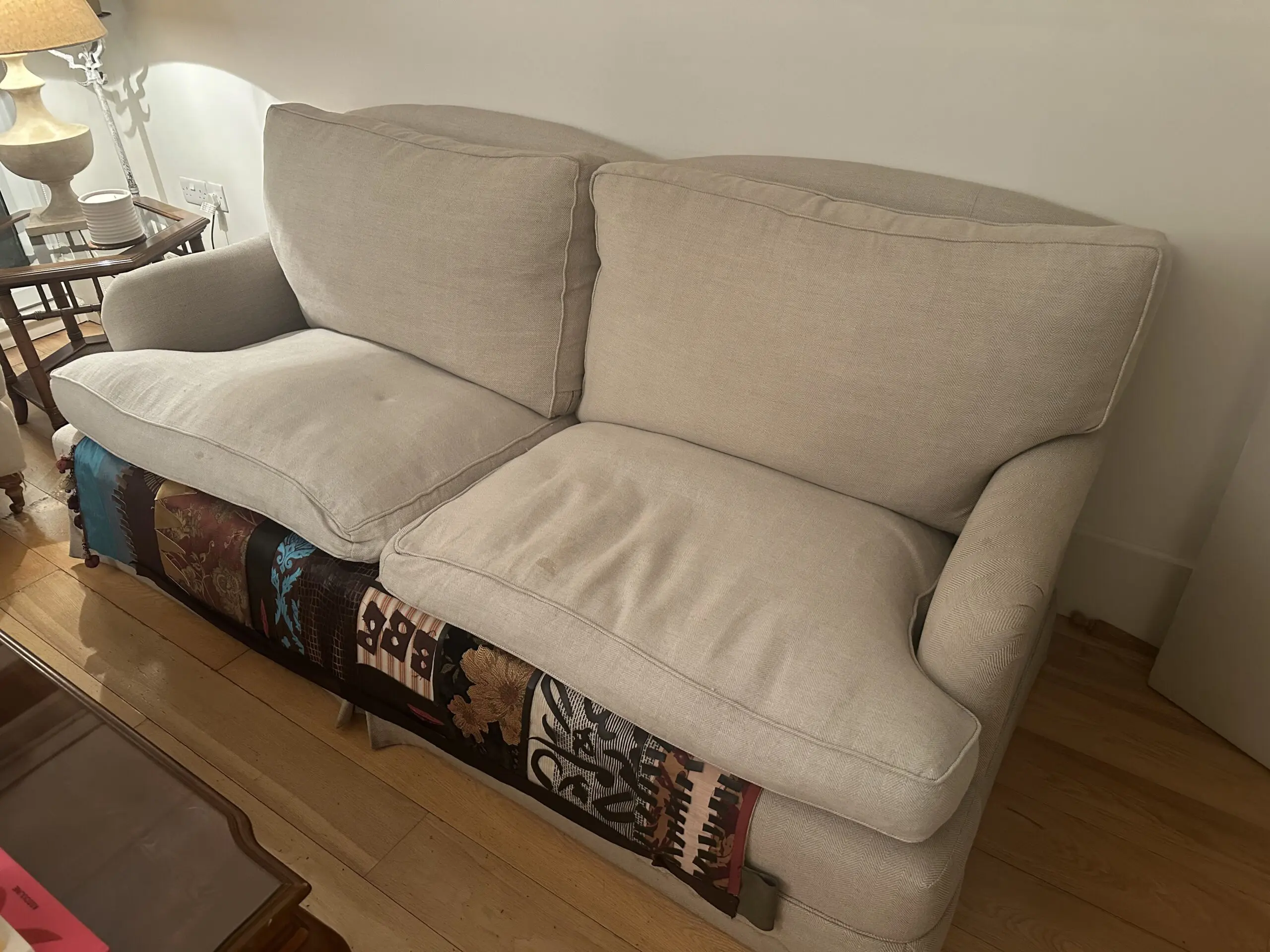 Set of 2 Cosy Sofas – Great Value & Perfect for a Fabric Refresh
