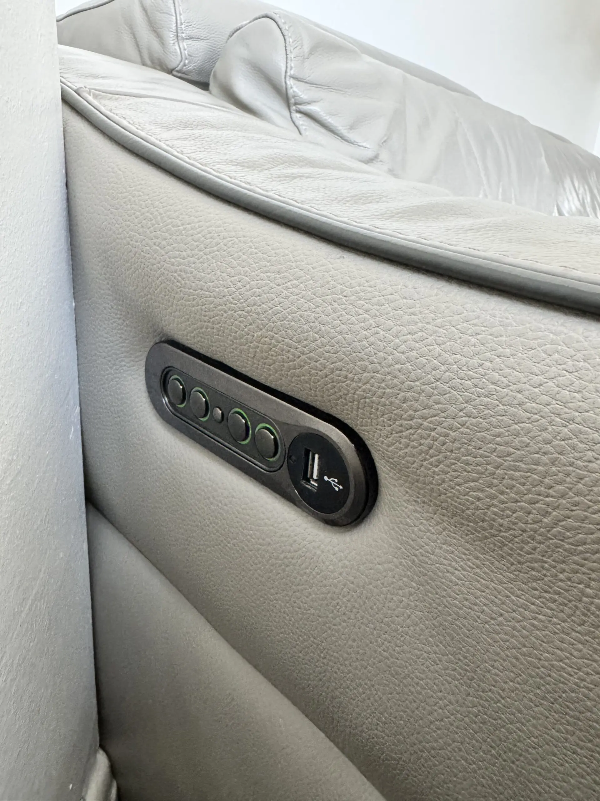 L shape leather sofa with recliner