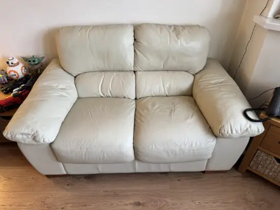 Furniture village leather sofa set