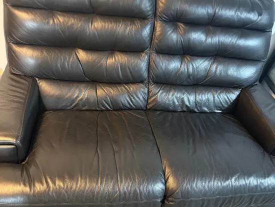 ✨ Premium Black Leather 2-Seater Sofa – Excellent Condition ✨
