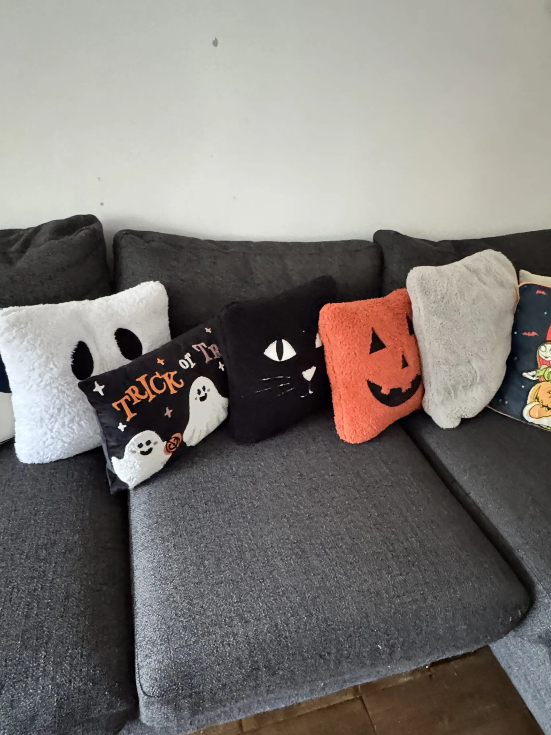 Barker & Stonehouse - Grey L-Shaped Sofa