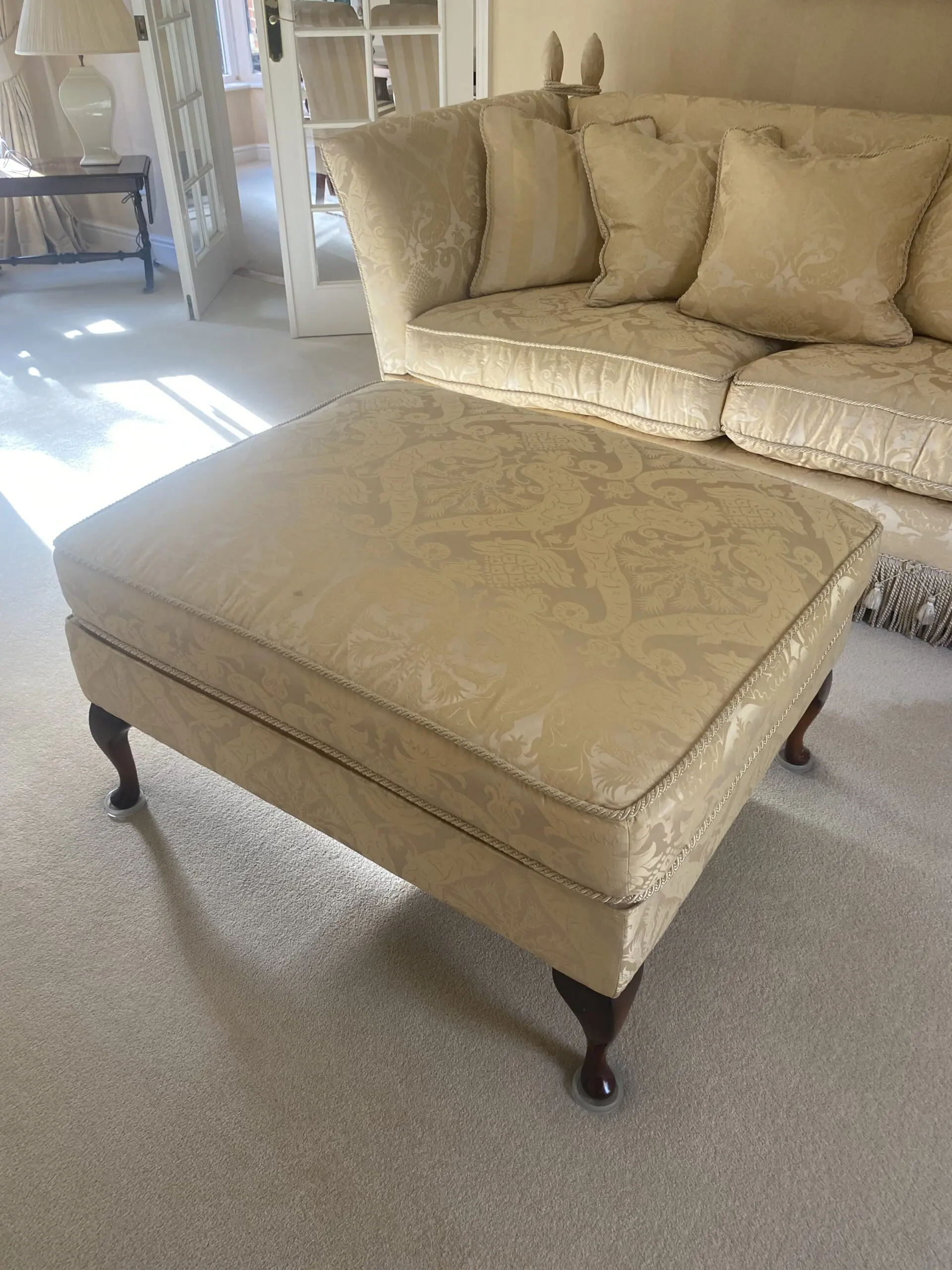 Parker and Farr Luxury Yellow/Beige Silk Sofa Set in Immaculate Condition