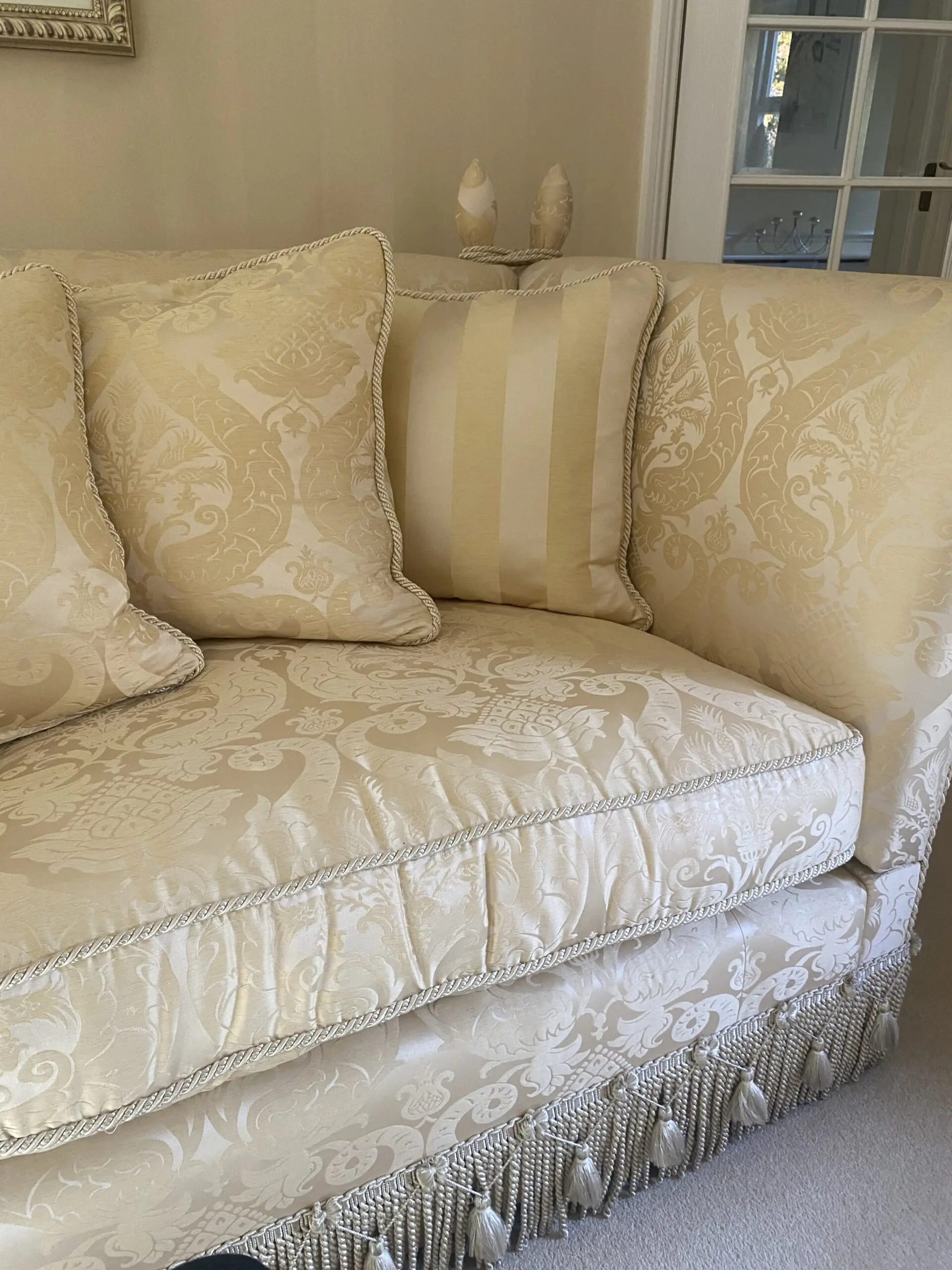 Parker and Farr Luxury Yellow/Beige Silk Sofa Set in Immaculate Condition