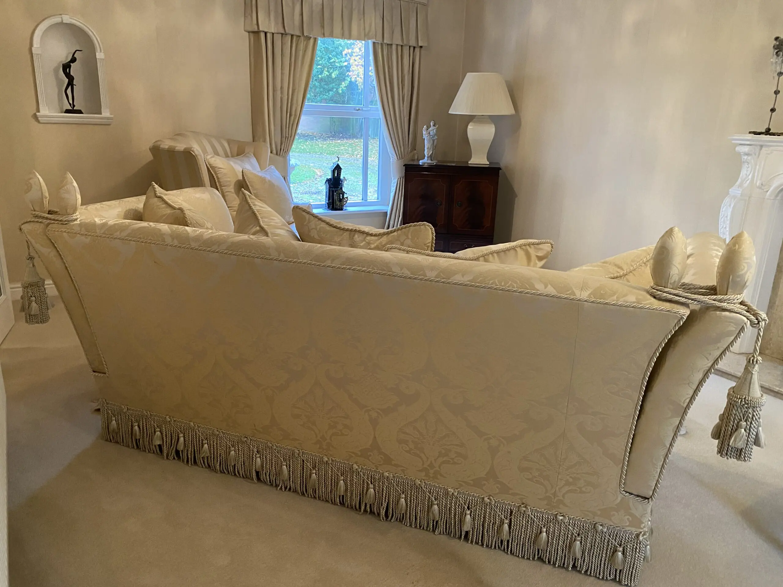 Parker and Farr Luxury Yellow/Beige Silk Sofa Set in Immaculate Condition