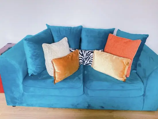 Gorgeous 3 seater sofa