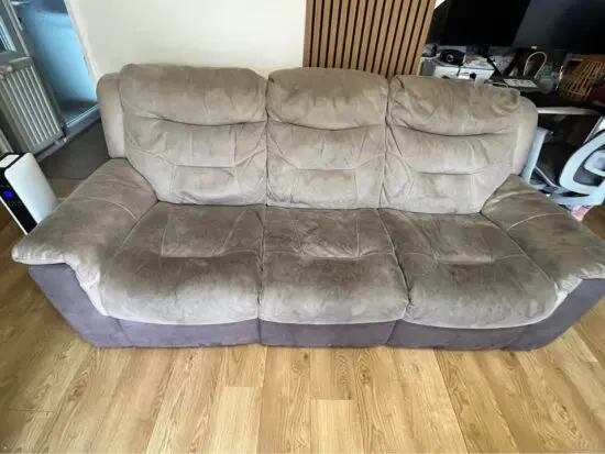 DFS GARRICK SOFA MANUAL RECLINER