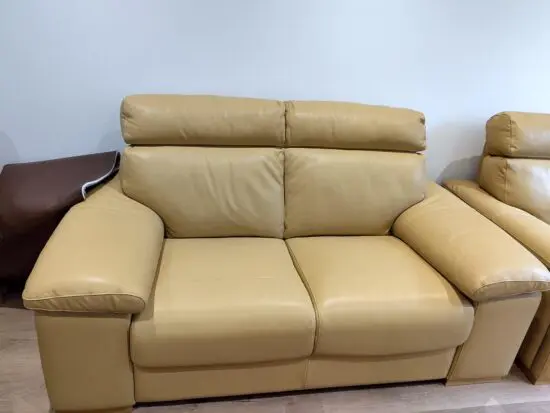 Leather 2-Seater Sofa – Excellent Condition