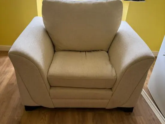 2 x BIG Cream armchairs - Excellent condition
