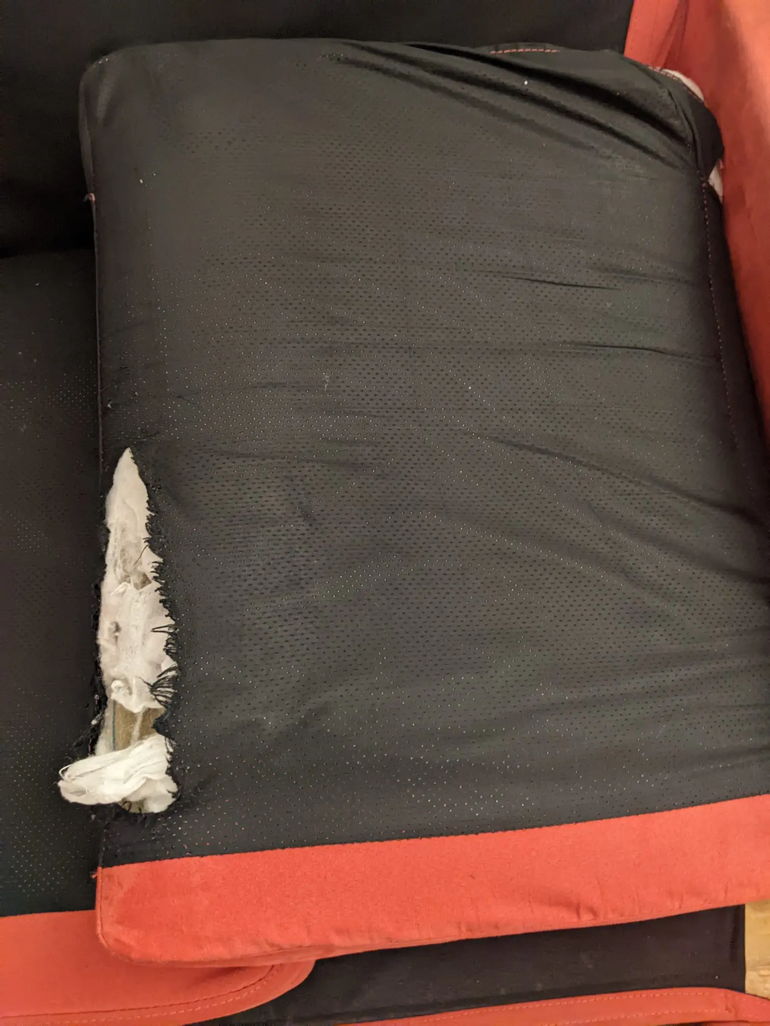 Sarteano 3 seater Blush Red Sofa with Som'toile bed frame