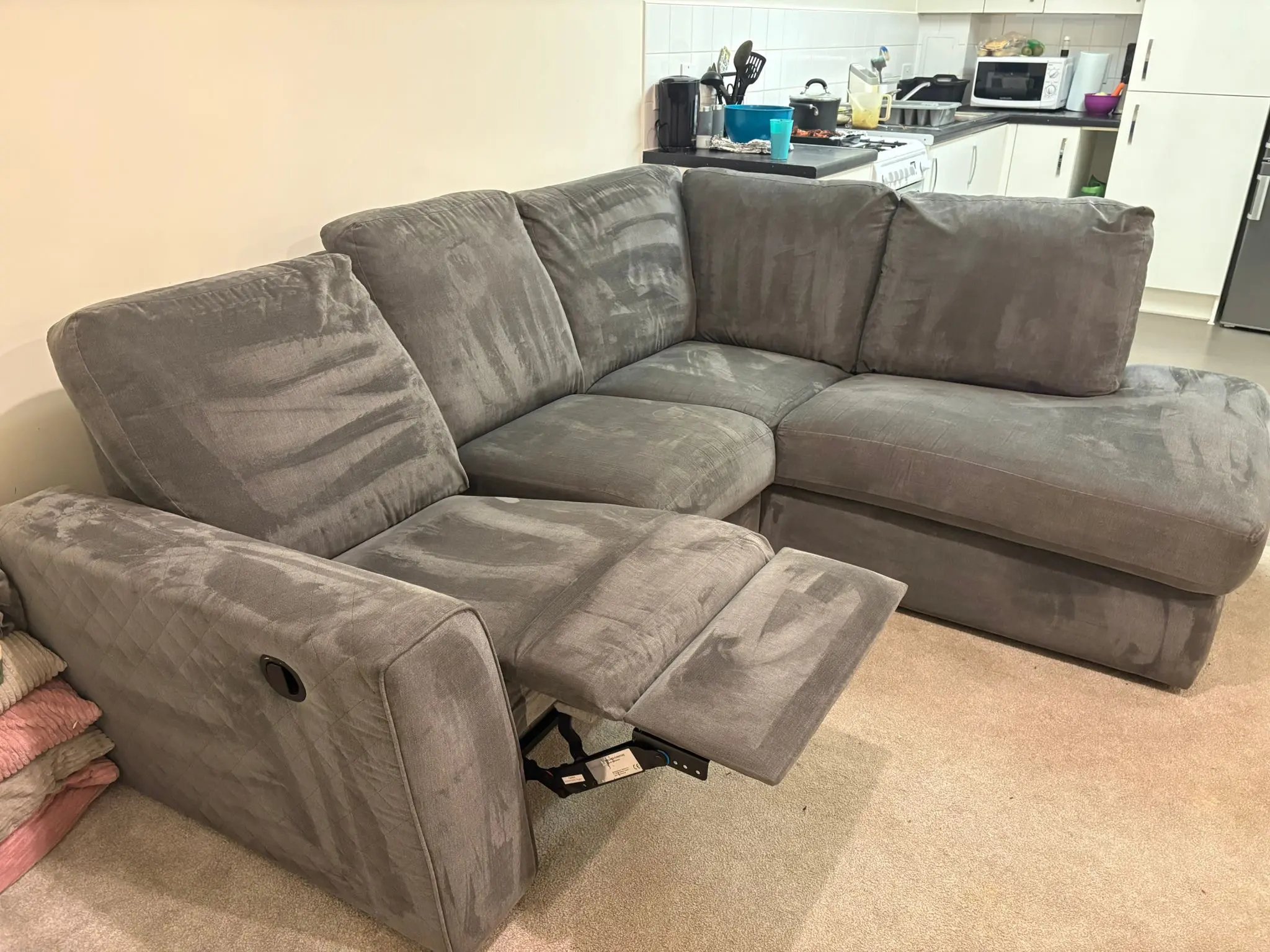 DFS Orka Right Hand Facing Arm Open End Manual Recliner Corner Sofa