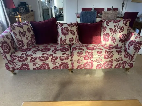 Burgandy&sand sofa set