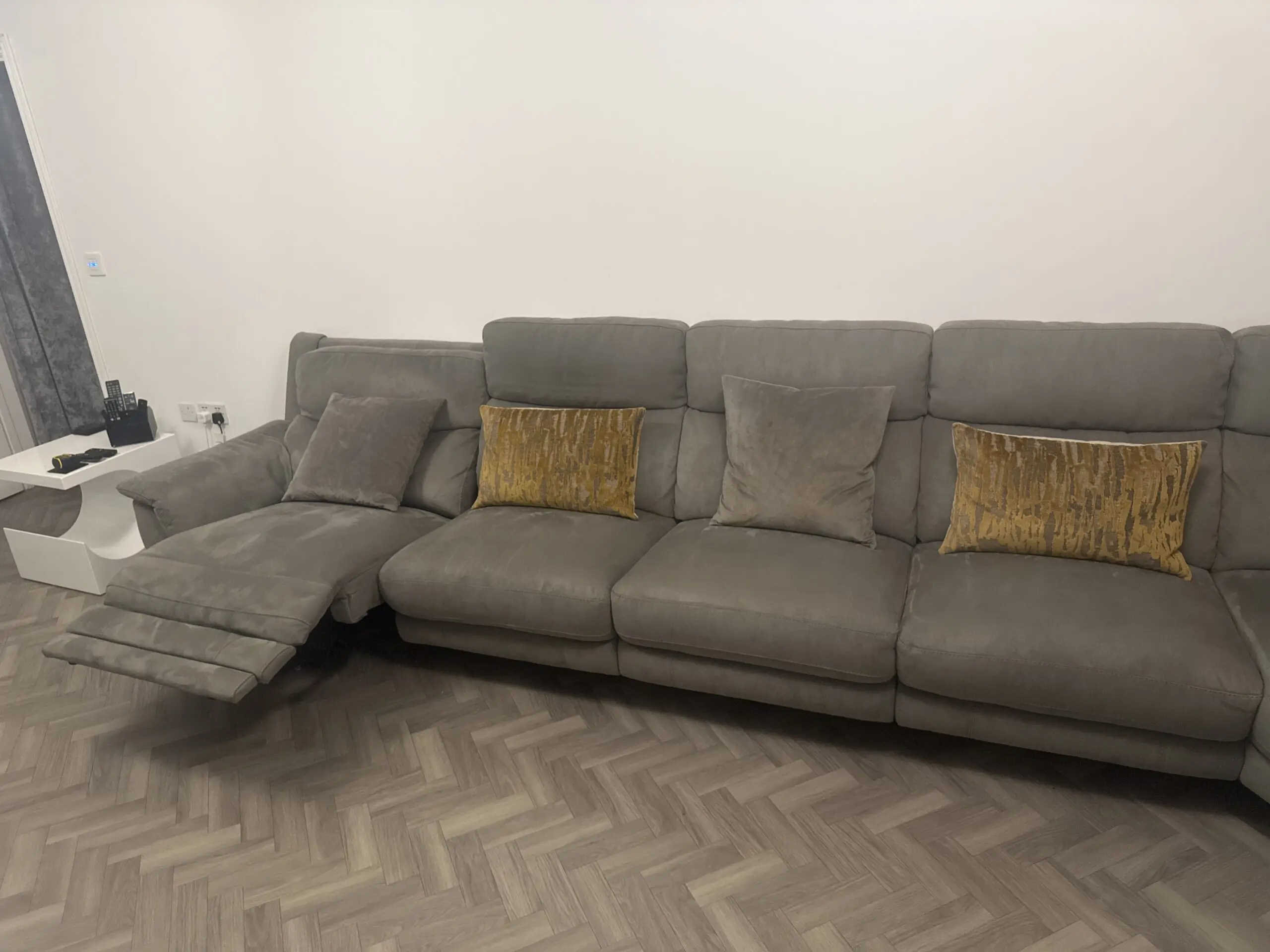 large corner sofa c/w footstall