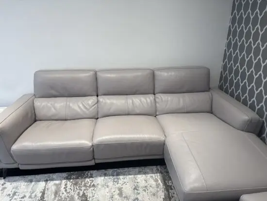 DFS San Antonio 3 seater right hand chase with powered recliner and USB port