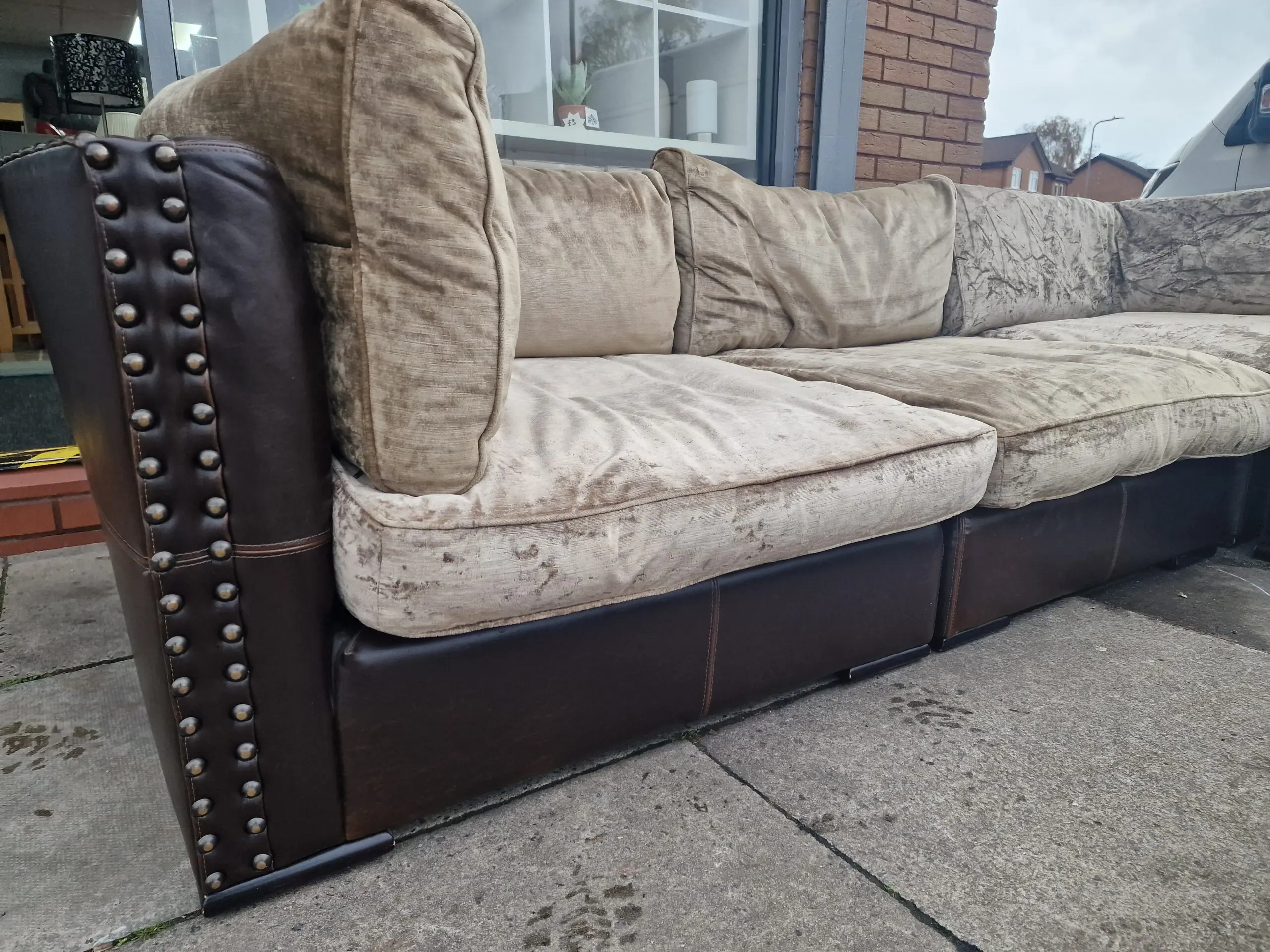 Large Corner unit with foot stool