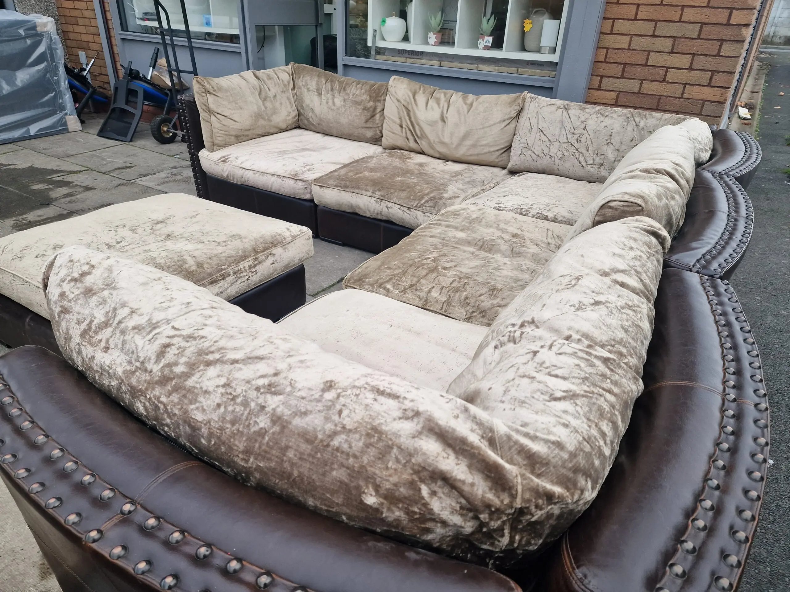 Large Corner unit with foot stool