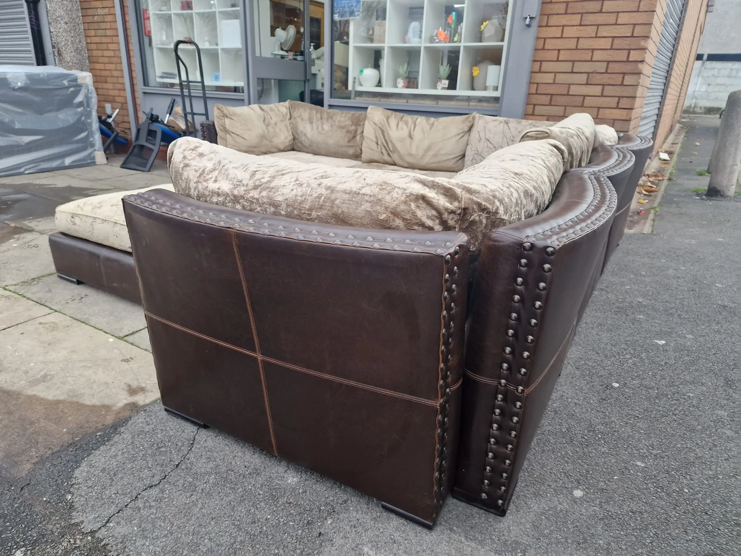 Large Corner unit with foot stool