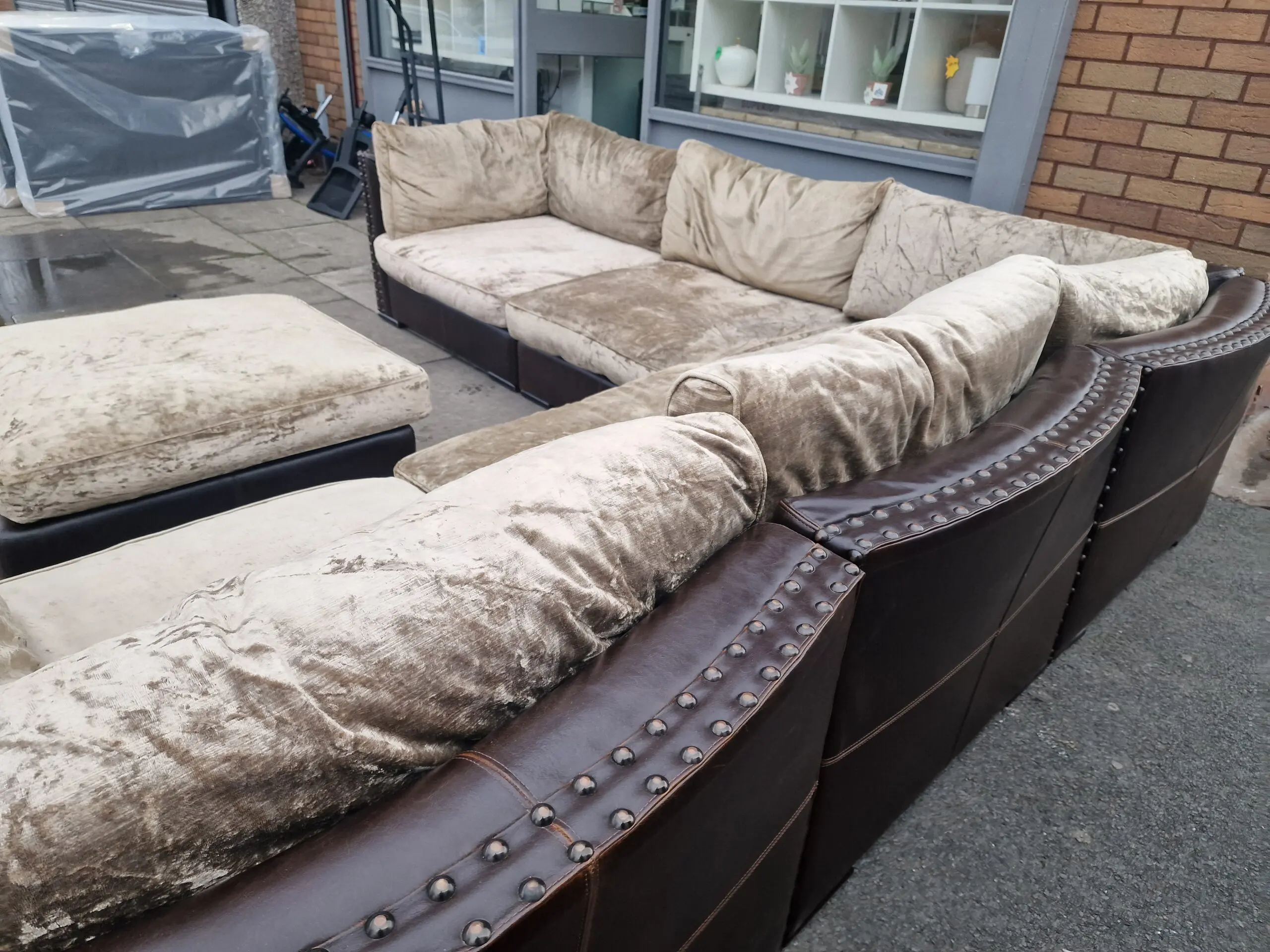 Large Corner unit with foot stool