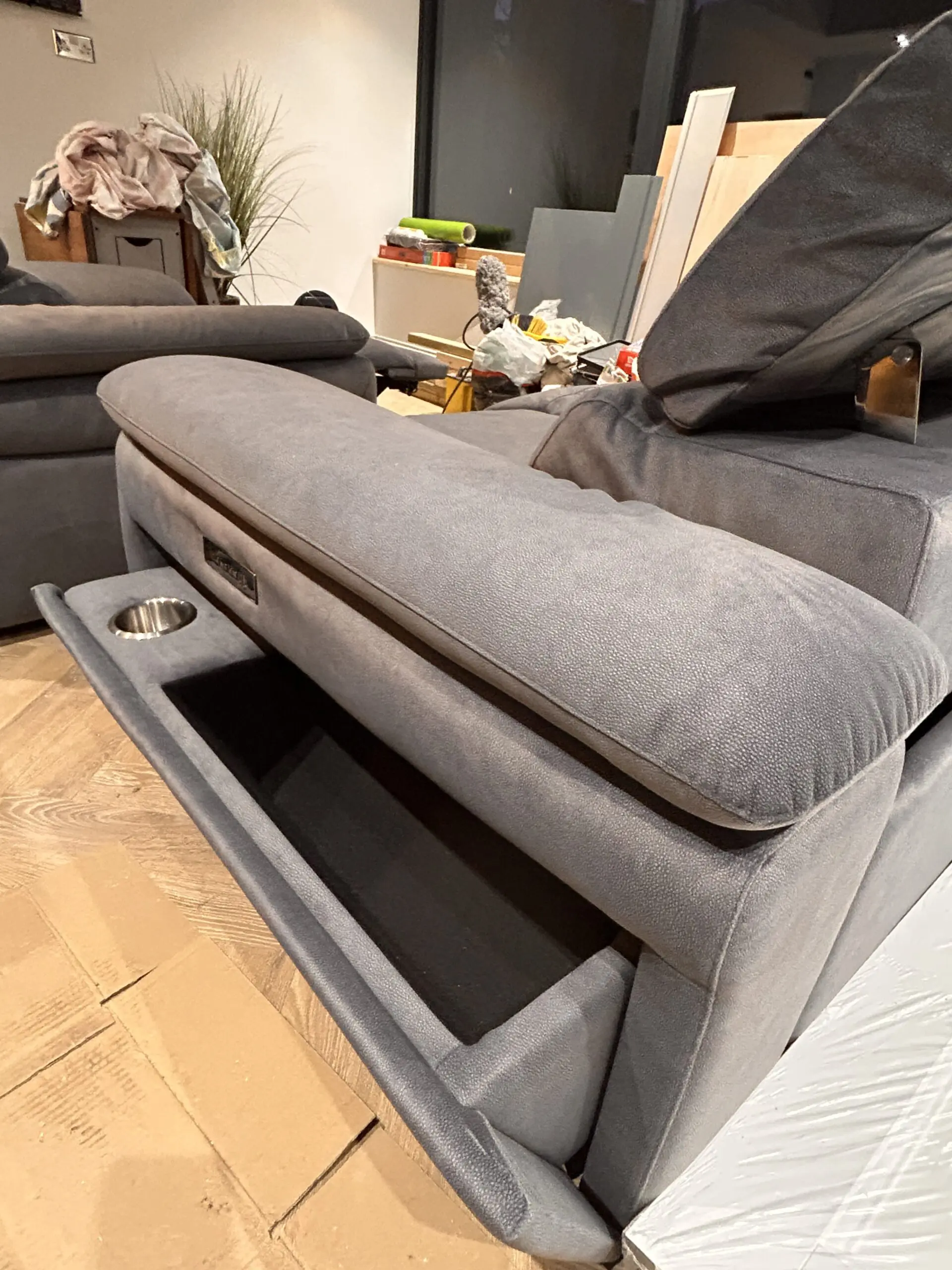 BRAND NEW DISPLAY SCS Riolo Power Recliner Sofa and Chair, Italian made